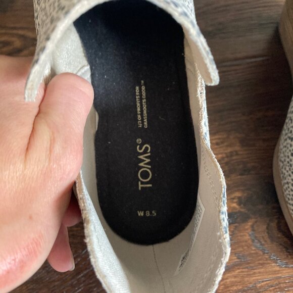 EUC Toms Gwen Ankle Boot Mini Cheetah Suede - Picture 7 of 9